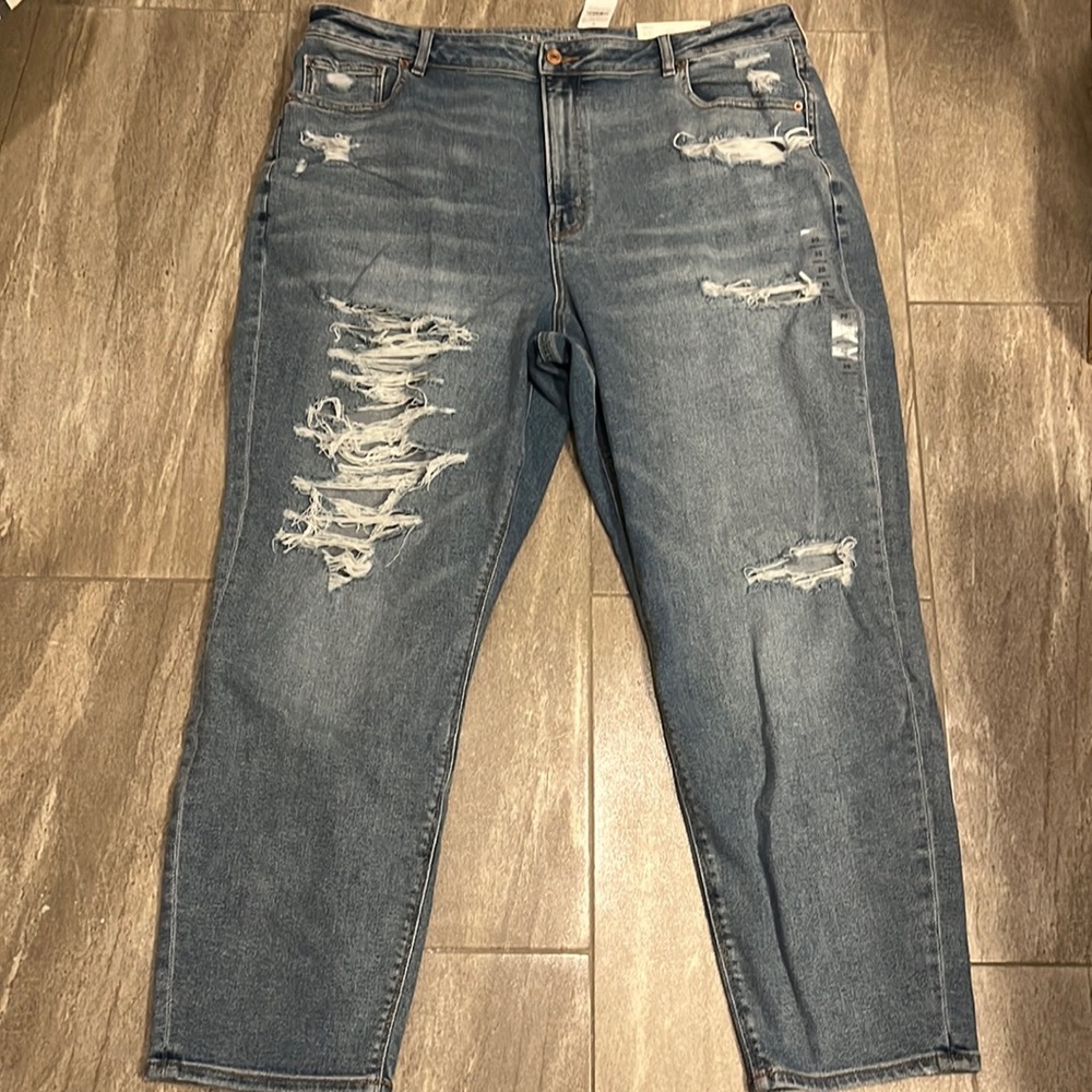 American Eagle Mom Jeans